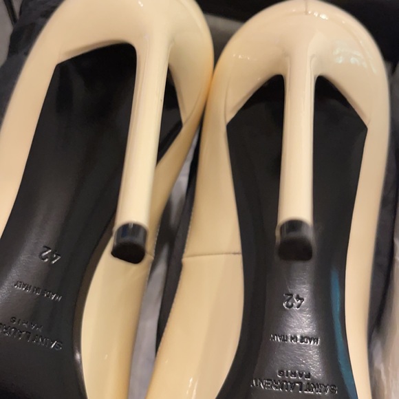 YVSL Saint Laurent Vernis Chiffon Pump - Picture 6 of 9